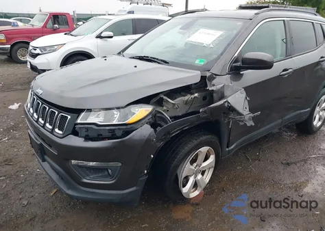 2019 Jeep Compass Latitude 4X4 from USA, damaged, VIN 3C4NJDBB0KT665835
